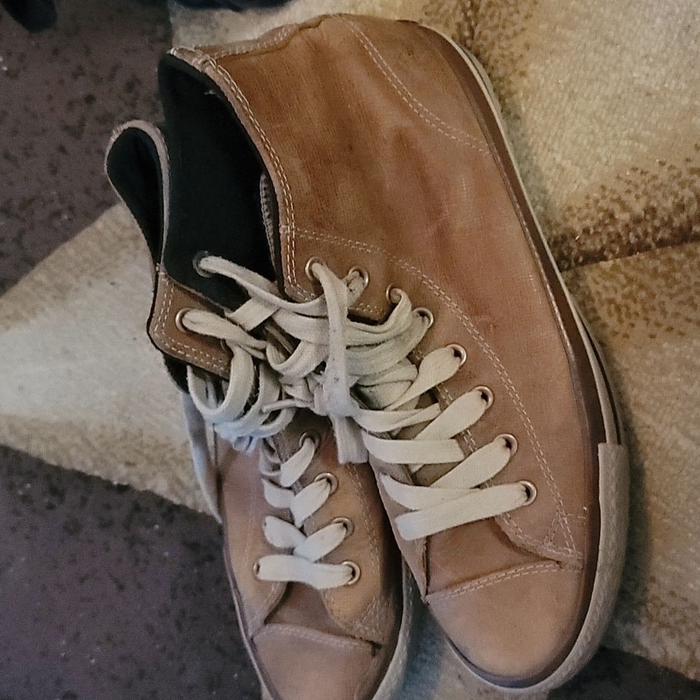 Mens Brown leather converse